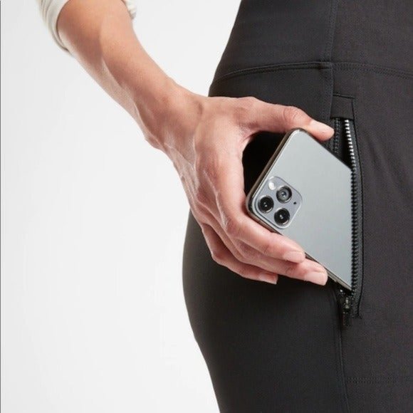 ATHLETA Headlands Hybrid Tight Black - Picture 3 of 7